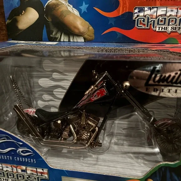 Limited Edition Model - Picture 2 of 4